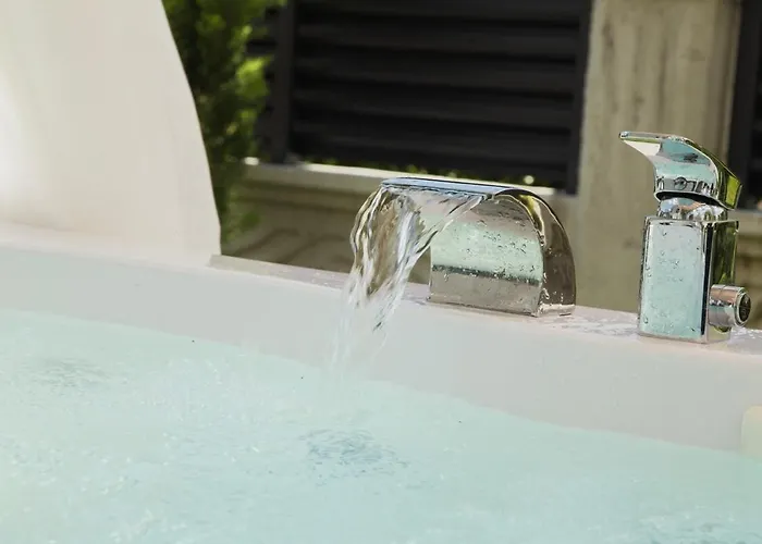 Vilă Luxury With Private Pool And Jacuzzi *