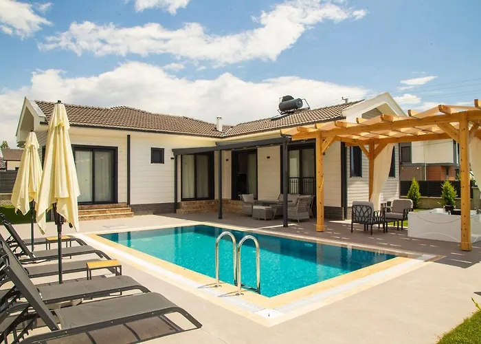 Luxury With Private Pool And Jacuzzi *