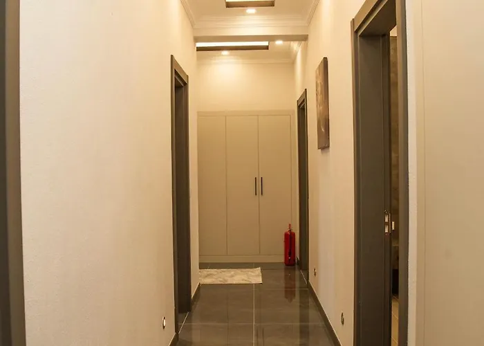 Luxury With Private Pool And Jacuzzi ヴィラ オルタジャ