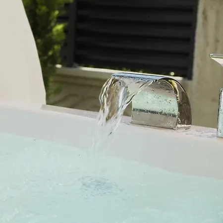 Βίλα Luxury With Private Pool And Jacuzzi *