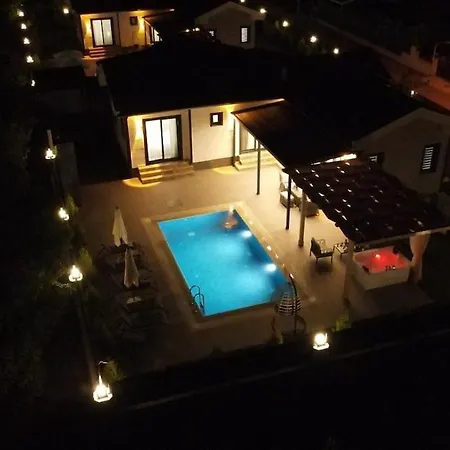 Luxury With Private Pool And Jacuzzi Ortaca (Mugla)